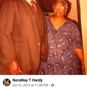 Meet your Posher, Dee